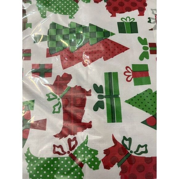 Scottish Terrier Christmas Tablecloth Scottie Dog Holiday Flannel Back Vinyl - Picture 2 of 4